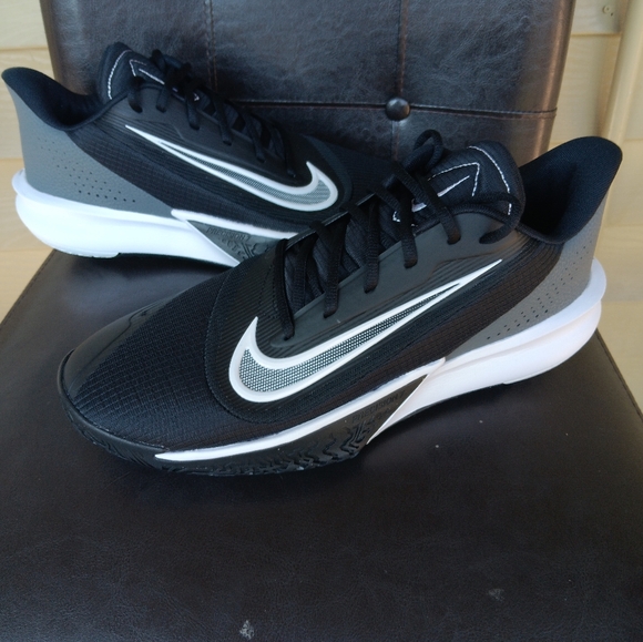 Nike Precision 7 Size 12 (New) - Picture 1 of 8